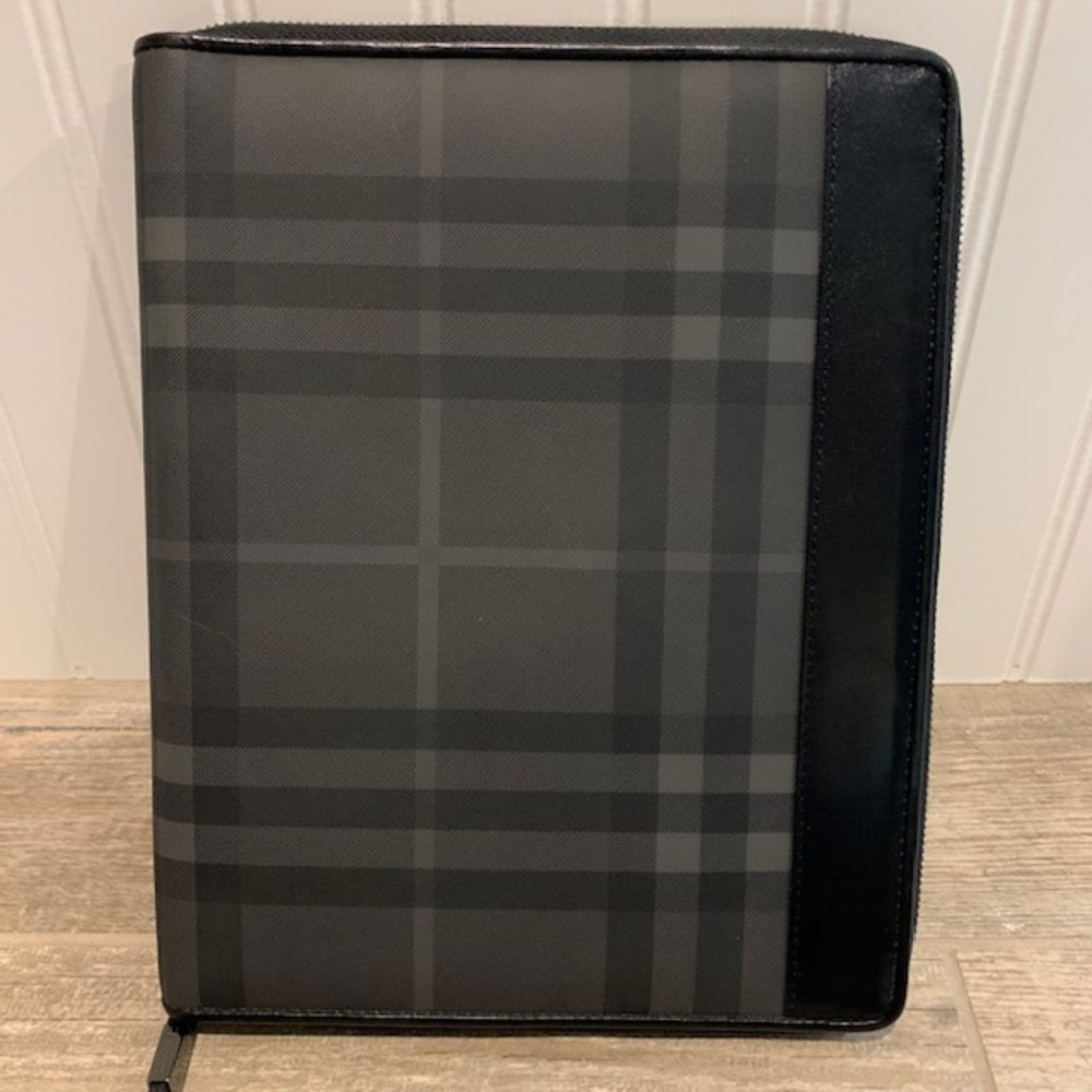 Burberry Signature Gray London Check IPad Case
